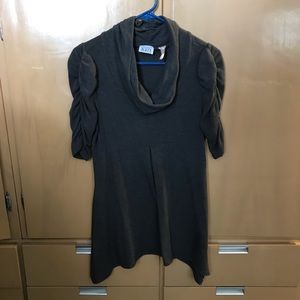 Short sleeve tunic sweater